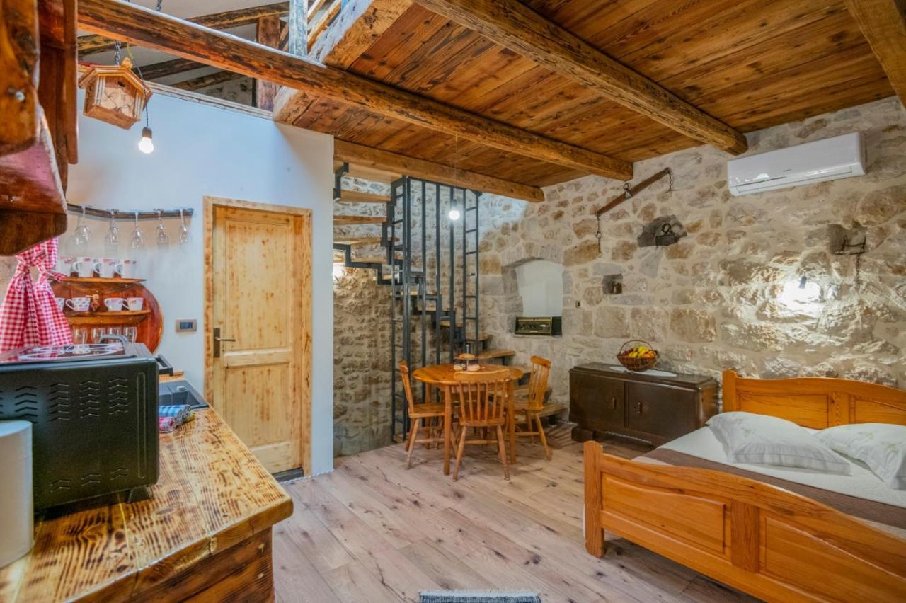 The Old Stable 1861 Villa Imotski Bagian luar foto