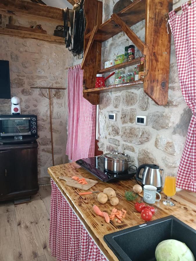 The Old Stable 1861 Villa Imotski Bagian luar foto