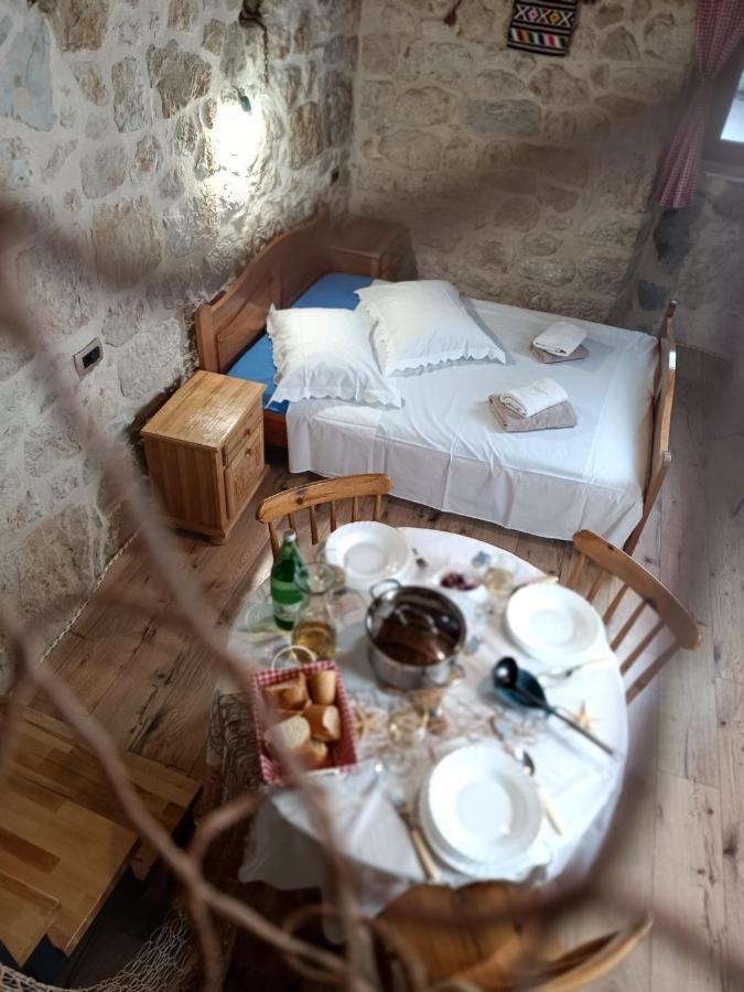 The Old Stable 1861 Villa Imotski Bagian luar foto
